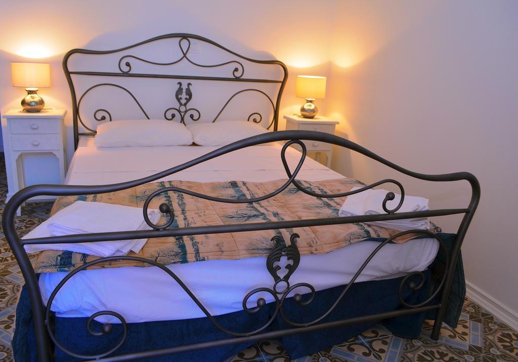 Belvedere private luxury beach villa Chalki Town Værelse billede